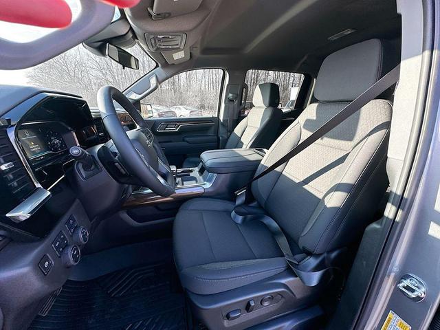 Photo of 2025 Sterling Gray Metallic Chevrolet Silverado 1500