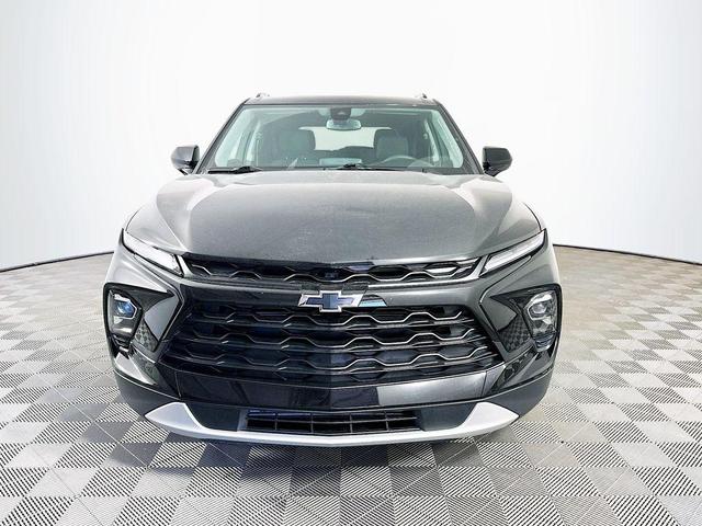 Photo of 2023 Black Chevrolet Blazer