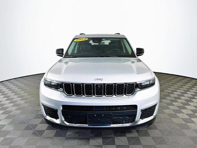 Photo of 2022 Silver Zynith Jeep Grand Cherokee L