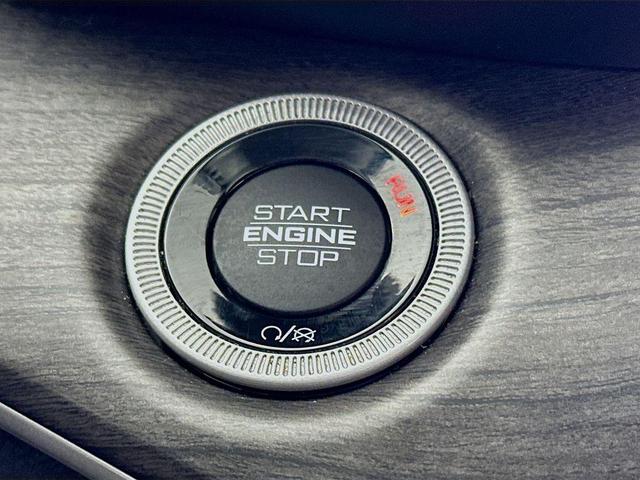 Photo of 2022 Silver Zynith Jeep Grand Cherokee L