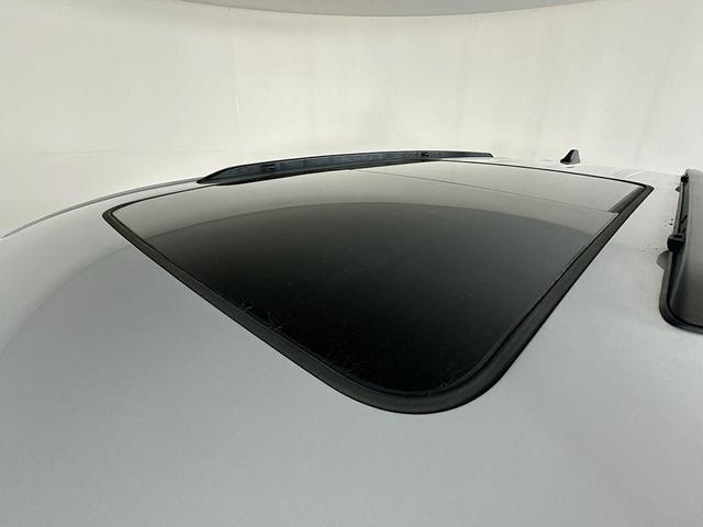 Photo of 2022 Silver Zynith Jeep Grand Cherokee L