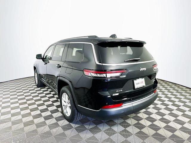 Photo of 2022 Diamond Black Jeep Grand Cherokee L