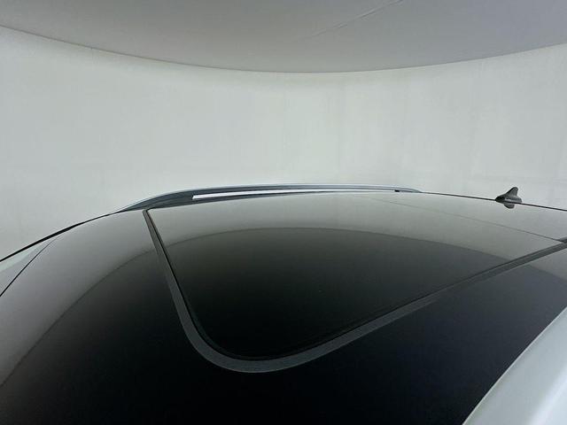 Photo of 2022 Deep Black Pearl Effect Volkswagen Taos