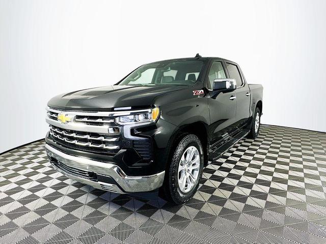 Photo of 2022 Black Chevrolet Silverado 1500