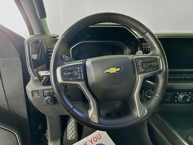 Photo of 2022 Black Chevrolet Silverado 1500