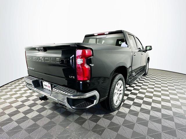 Photo of 2022 Black Chevrolet Silverado 1500