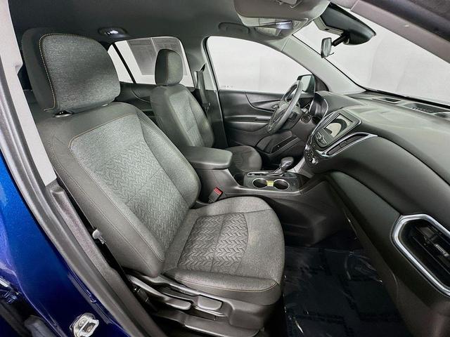 Photo of 2023 Blue Glow Metallic Chevrolet Equinox
