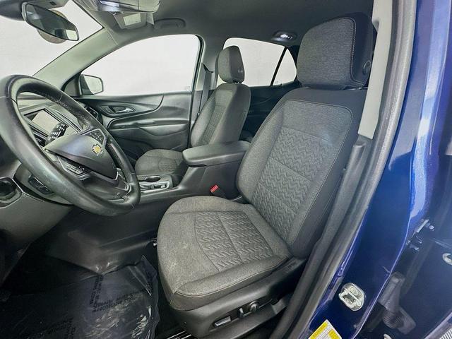 Photo of 2023 Blue Glow Metallic Chevrolet Equinox