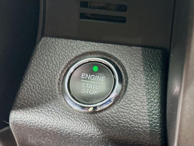 Photo of 2019 Black Metallic Ford Expedition Max