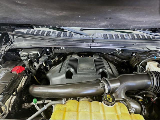 Photo of 2019 Black Metallic Ford Expedition Max