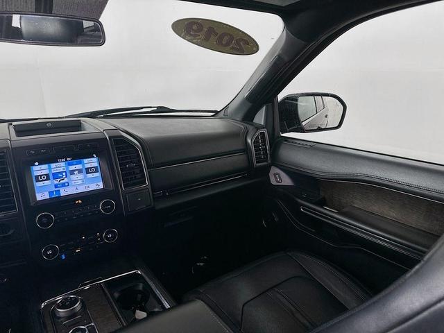 Photo of 2019 Black Metallic Ford Expedition Max