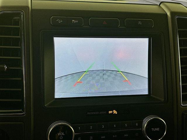 Photo of 2019 Black Metallic Ford Expedition Max