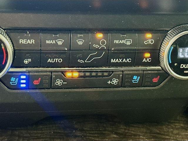Photo of 2019 Black Metallic Ford Expedition Max