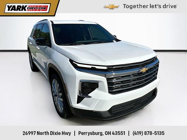 Photo of 2026 Summit White Chevrolet Traverse