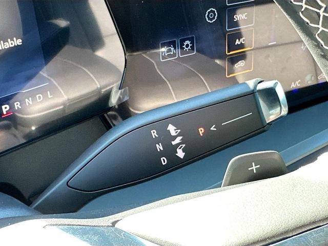Photo of 2026 Summit White Chevrolet Traverse