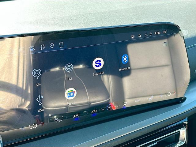 Photo of 2026 Summit White Chevrolet Traverse