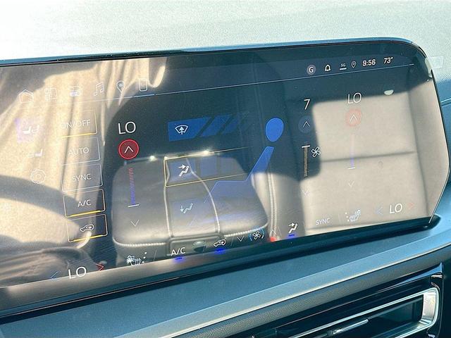 Photo of 2026 Summit White Chevrolet Traverse