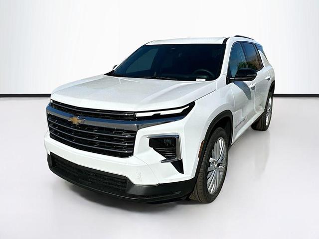 Photo of 2026 Summit White Chevrolet Traverse