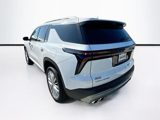 Photo of 2026 Summit White Chevrolet Traverse
