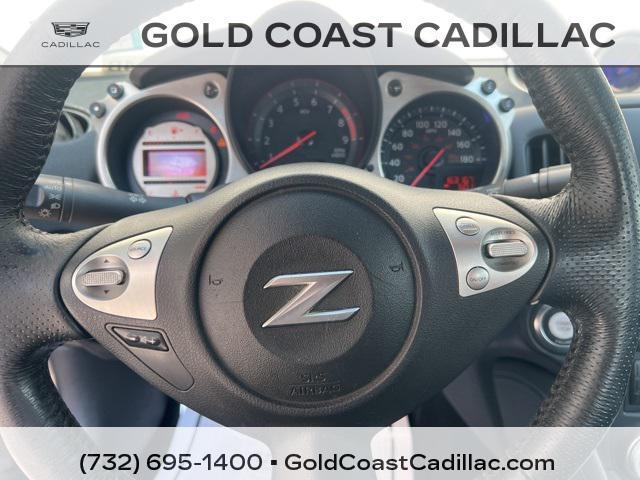 Photo of 2009 Platinum Graphite Metallic Nissan 370Z