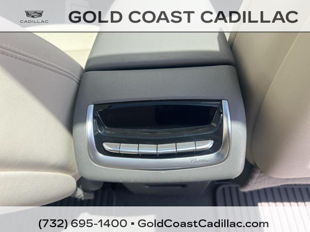 Photo of 2021 Garnet Metallic Cadillac XT6