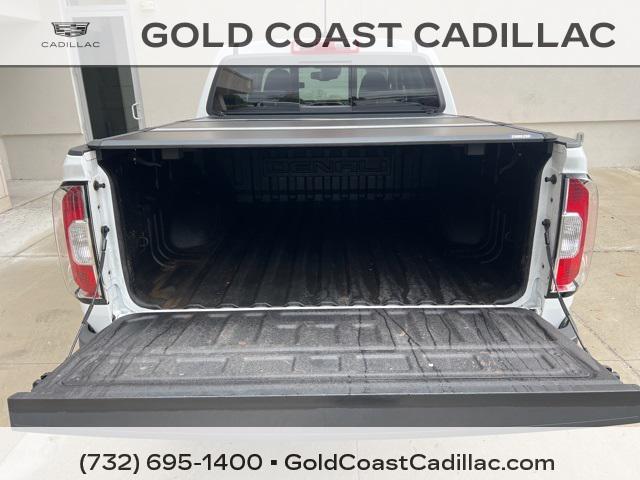 Photo of 2022 Summit White GMC Canyon
