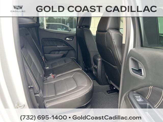 Photo of 2022 Summit White GMC Canyon