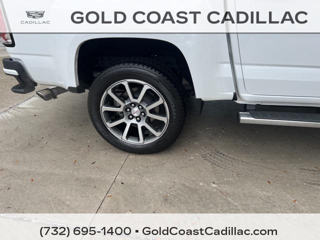 Photo of 2022 Summit White GMC Canyon