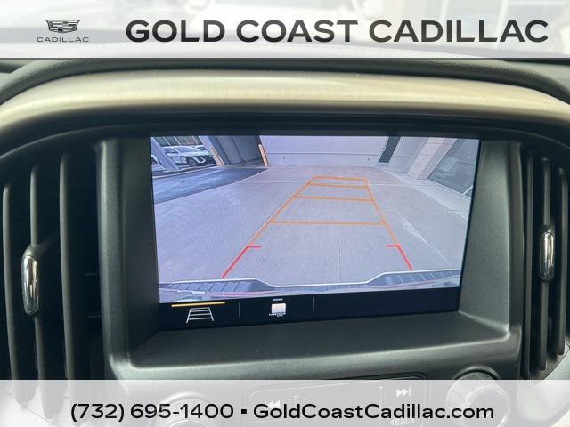 Photo of 2022 Summit White GMC Canyon