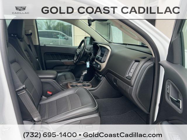 Photo of 2022 Summit White GMC Canyon