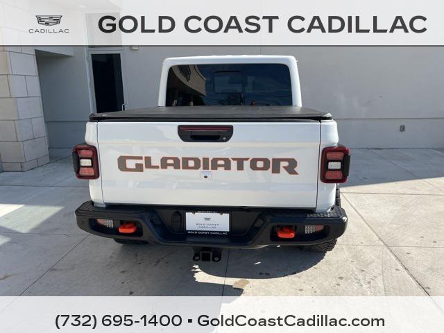 Photo of 2021 Bright White Clearcoat Jeep Gladiator