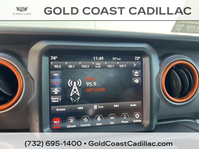 Photo of 2021 Bright White Clearcoat Jeep Gladiator