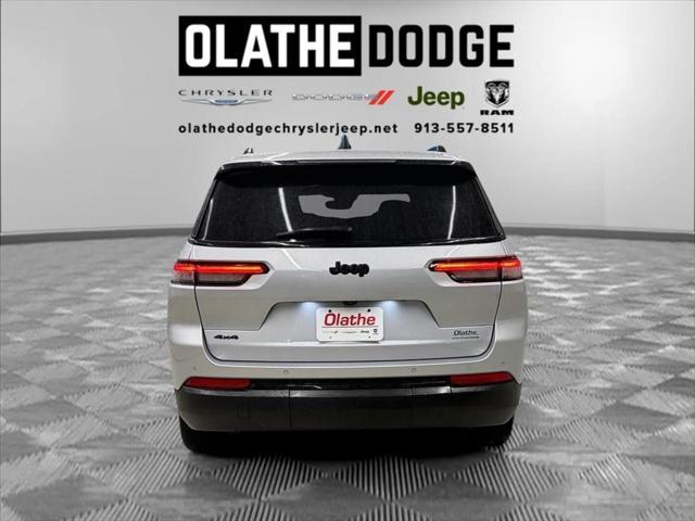 Photo of 2024 Silver Zynith Jeep Grand Cherokee L