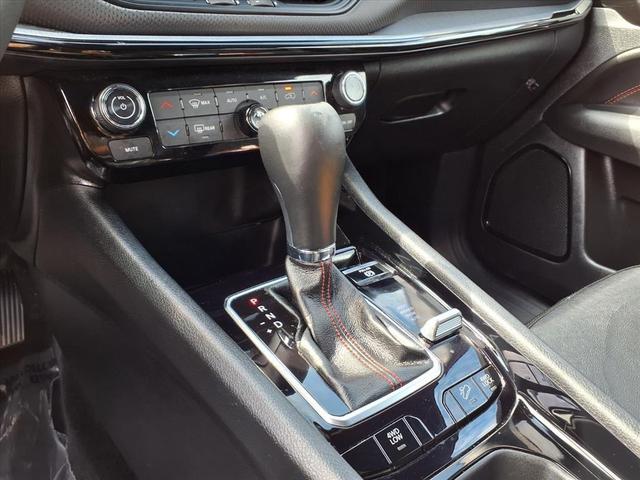 Photo of 2023 Bright White Clearcoat Jeep Compass