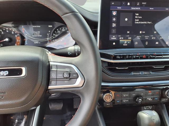 Photo of 2023 Bright White Clearcoat Jeep Compass