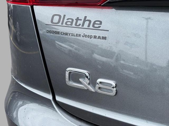 Photo of 2019 Gray Metallic Audi Q8