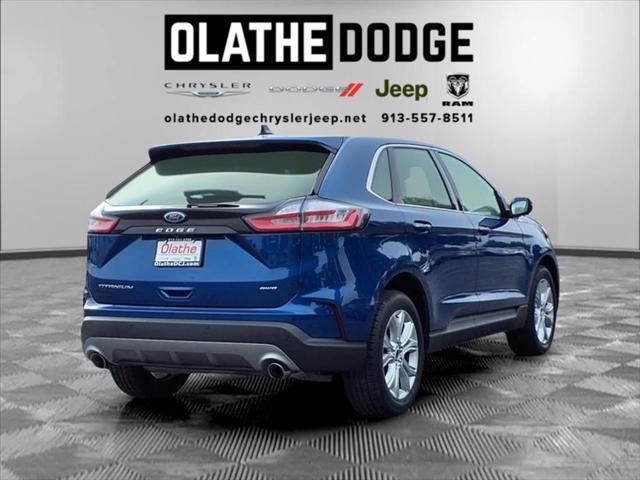 Photo of 2022 Blue Ford Edge