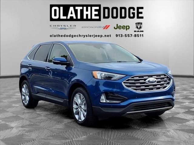 Photo of 2022 Blue Ford Edge
