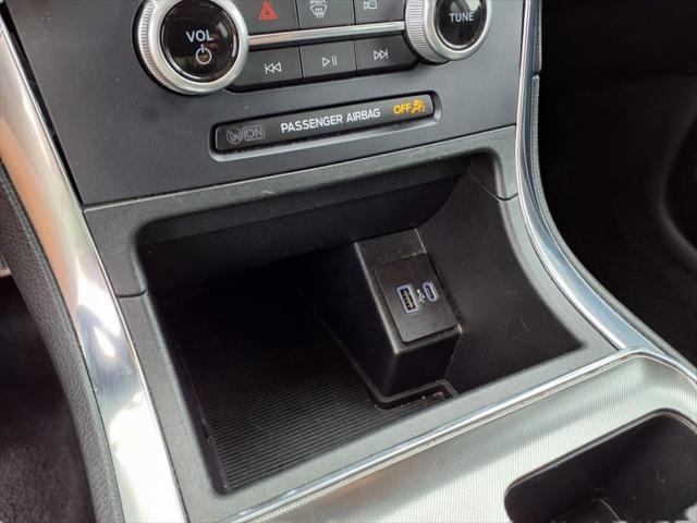 Photo of 2022 Blue Ford Edge