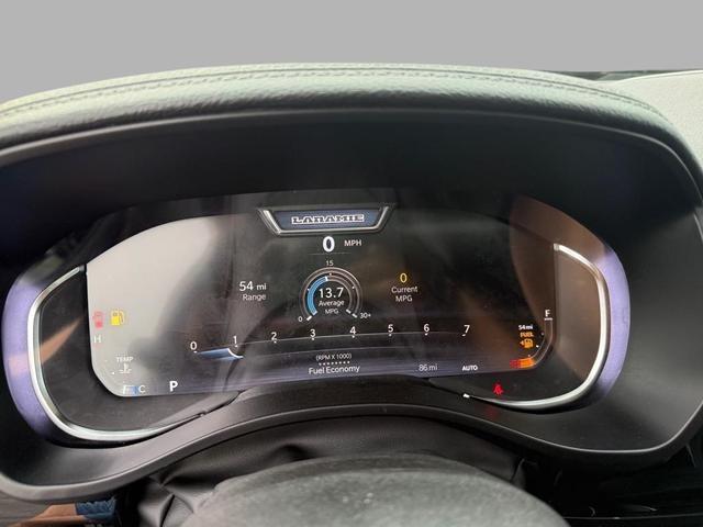 Photo of 2025 Diamond Black Crystal Pearlcoat RAM 1500