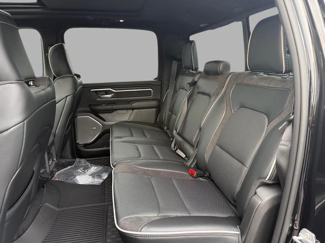 Photo of 2025 Diamond Black Crystal Pearlcoat RAM 1500