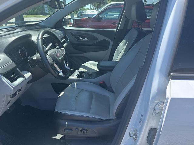 Photo of 2024 Summit White GMC Terrain