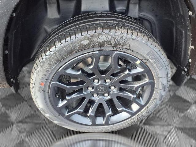 Photo of 2026 Diamond Black Crystal Pearlcoat RAM 1500