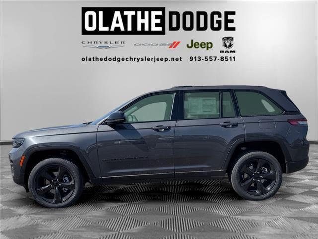 Photo of 2025 Baltic Gray Metallic Clearcoat Jeep Grand Cherokee