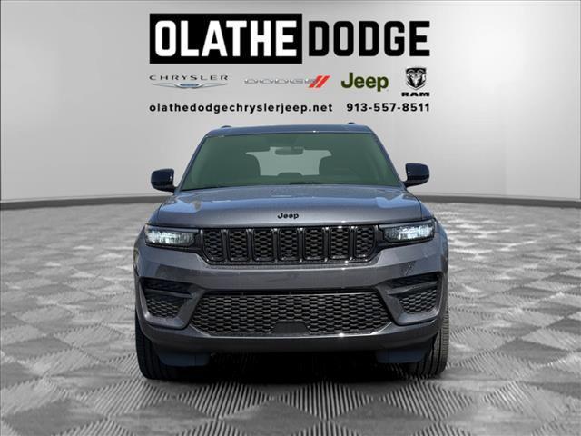 Photo of 2025 Baltic Gray Metallic Clearcoat Jeep Grand Cherokee