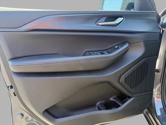 Photo of 2025 Baltic Gray Metallic Clearcoat Jeep Grand Cherokee