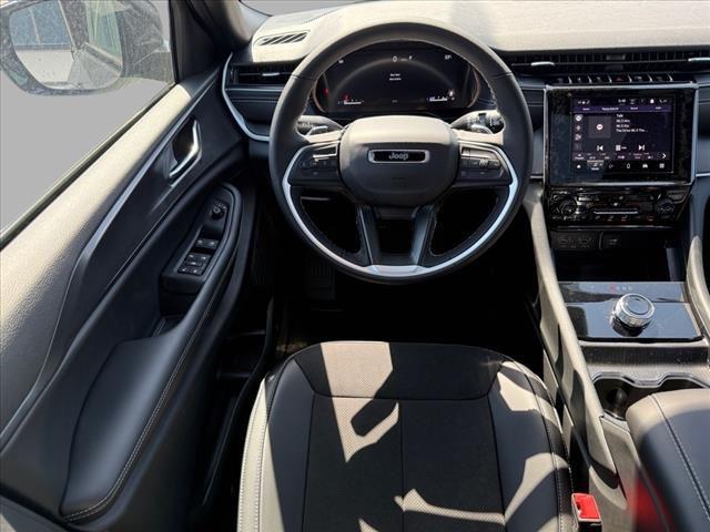 Photo of 2025 Baltic Gray Metallic Clearcoat Jeep Grand Cherokee