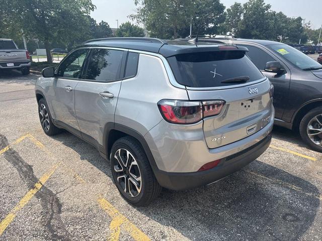 Photo of 2023 Billet Silver Metallic Clearcoat Jeep Compass