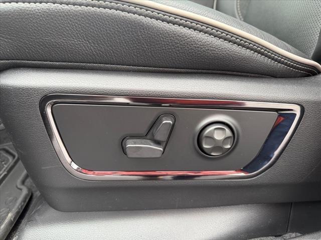 Photo of 2025 Billet Silver Metallic Clearcoat RAM 1500