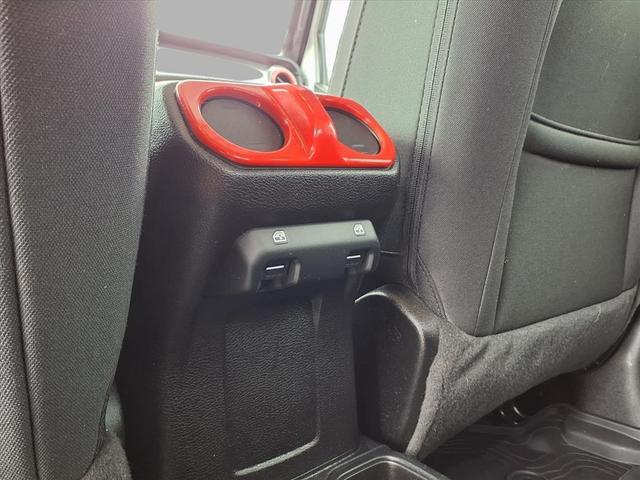 Photo of 2021 Bright White Clearcoat Jeep Gladiator